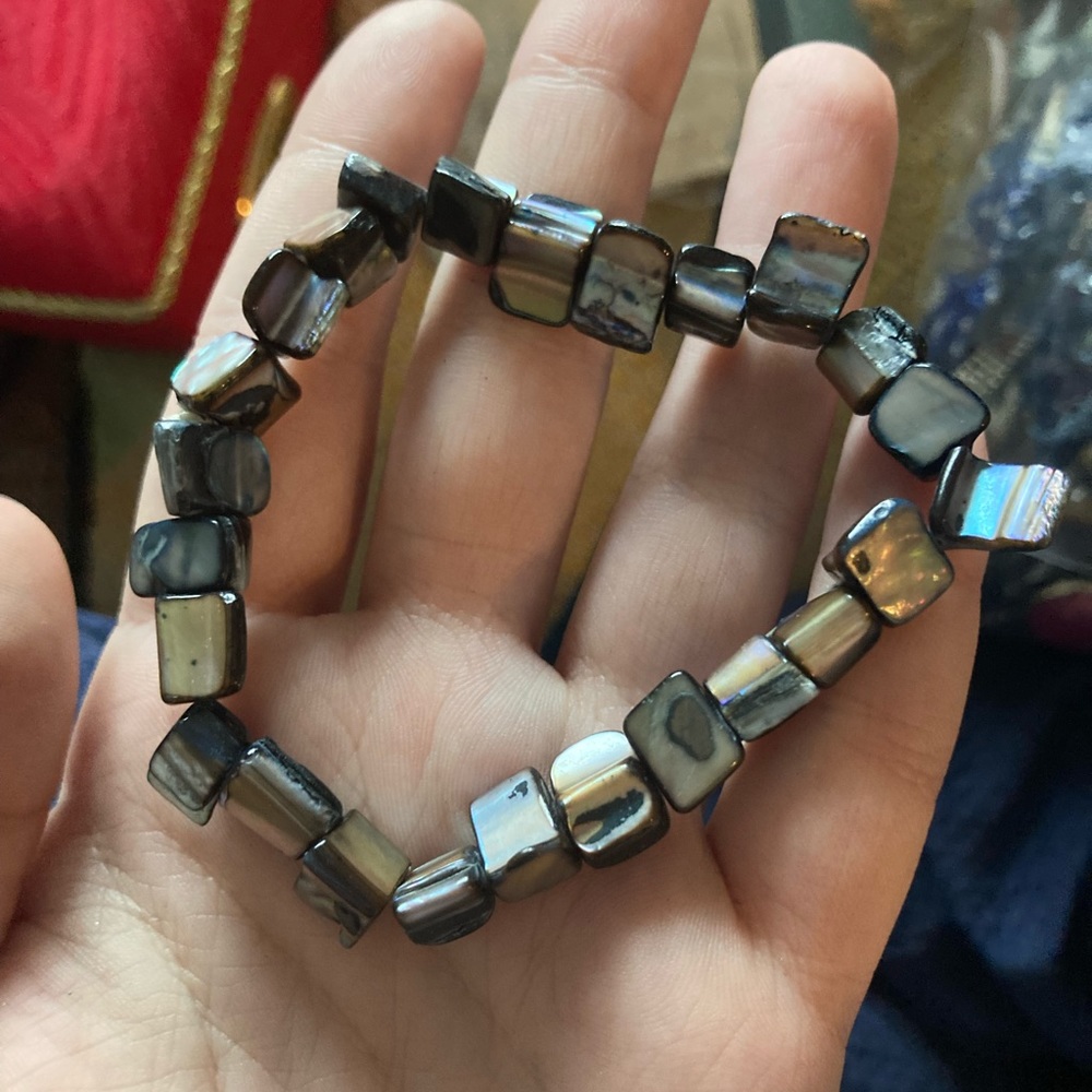Nora mother of Pearl bracelet